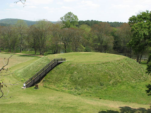 Mississippian culture Mound in Etowah, Georgia. Built and used between 1000 and 1550 AD.